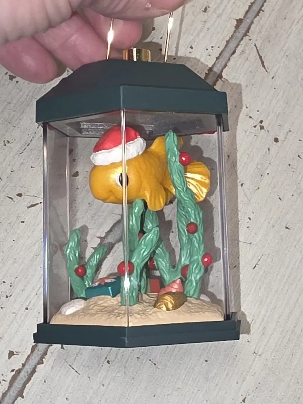 Vintage 1995 Hallmark Holiday Swim Light Up Aquarium Ornament Fish Christmas